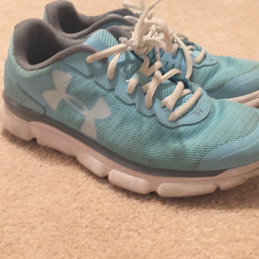 UA Sneaks